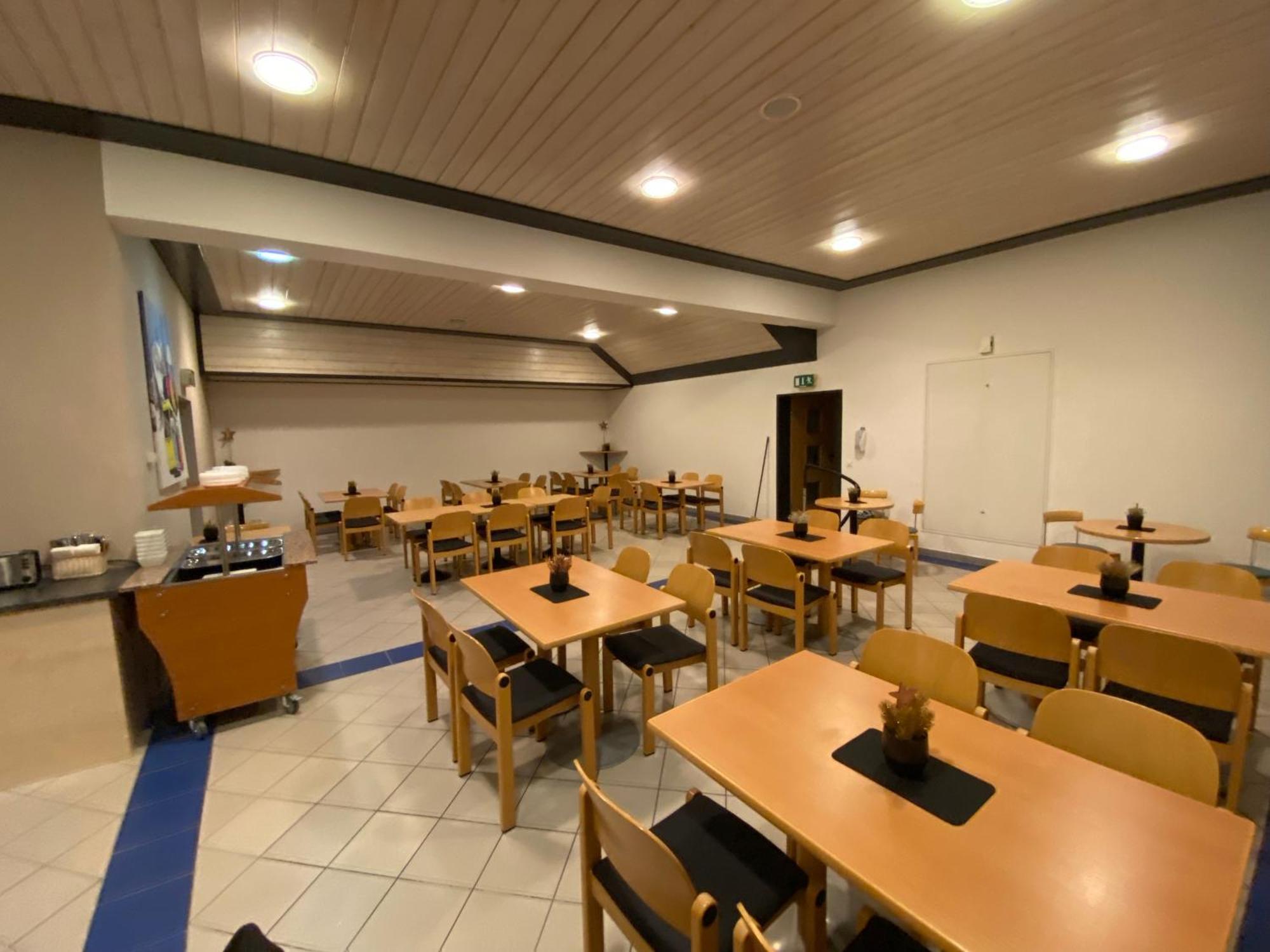 Twenty Seven City Hotel Zell am See Ngoại thất bức ảnh