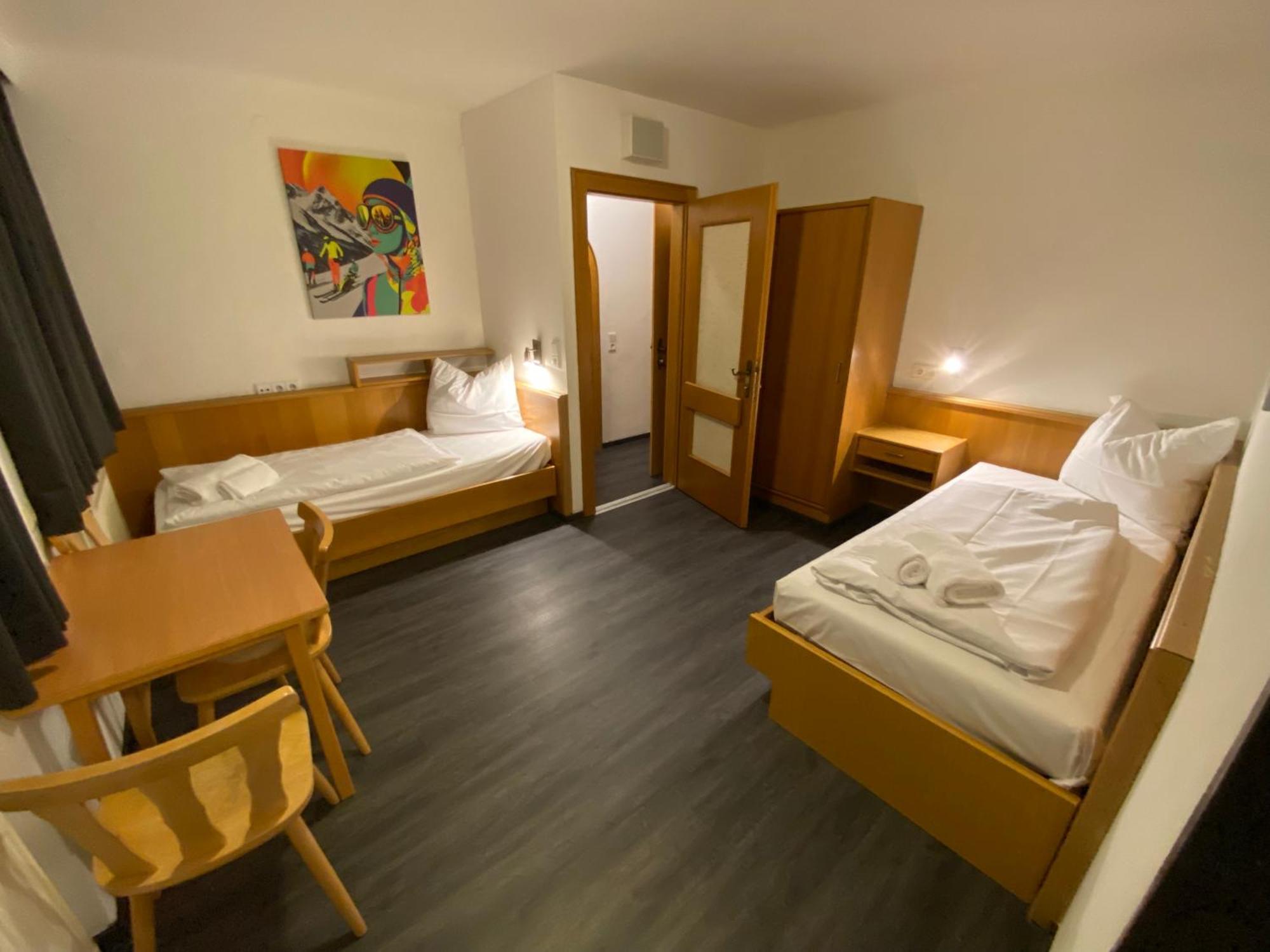 Twenty Seven City Hotel Zell am See Ngoại thất bức ảnh