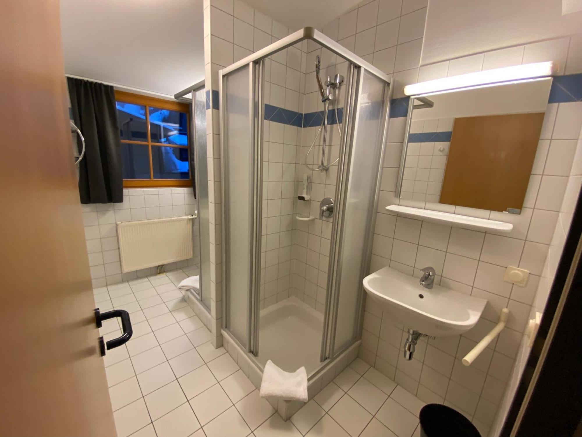Twenty Seven City Hotel Zell am See Ngoại thất bức ảnh